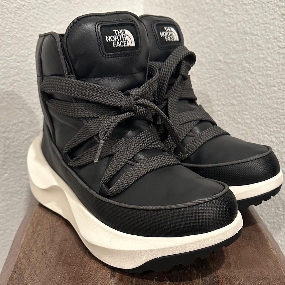 NEW THE NORTH FACE Halseigh Thermoball Lace Waterproof Boots Size 8